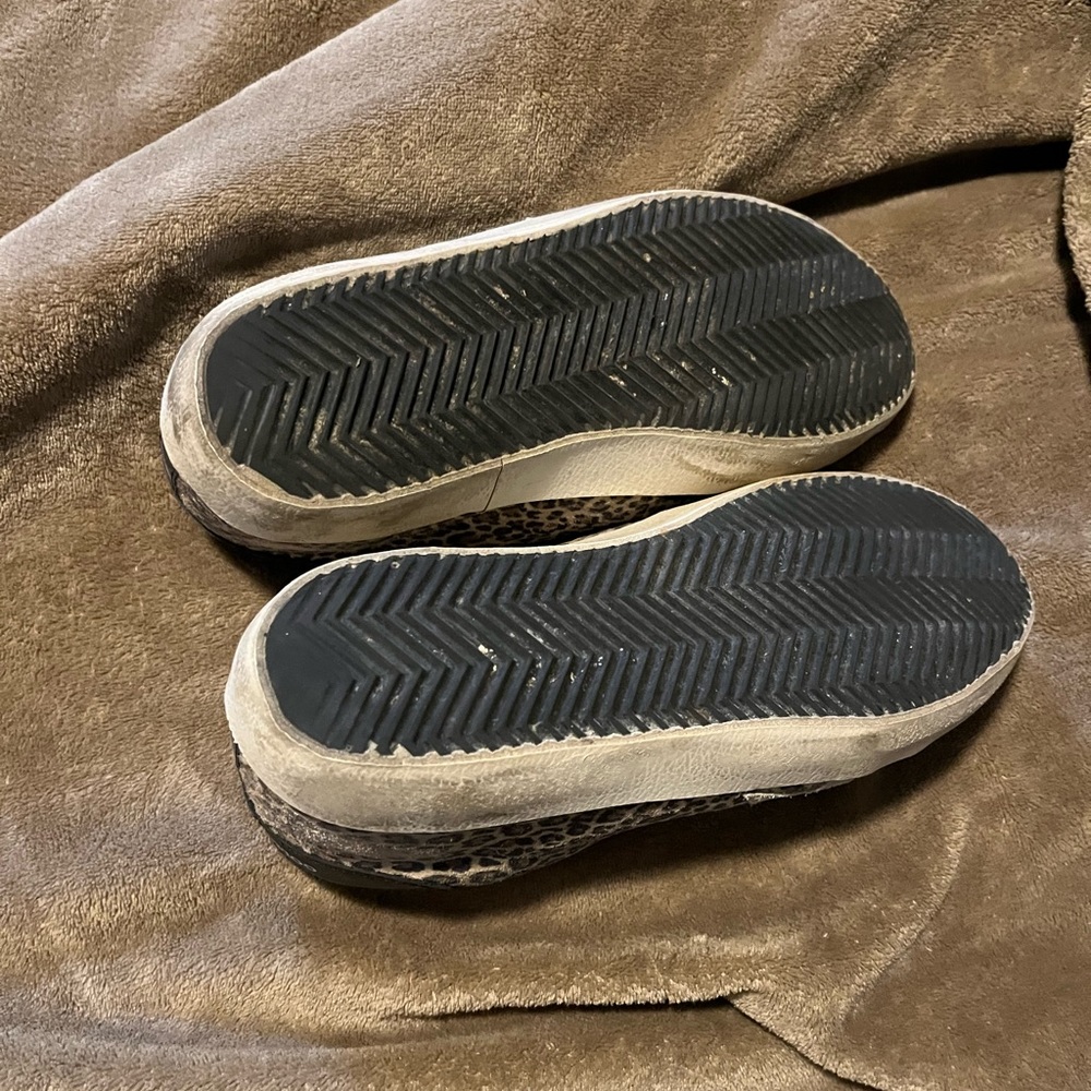 Golden Goose - Picture 6 of 9
